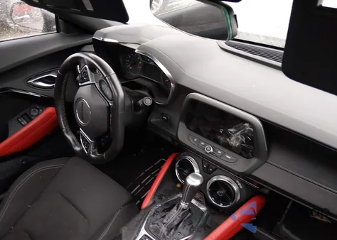 2022 Chevrolet Camaro Rwd Lt1 from USA, damaged, VIN 1G1FF1R72N0133230